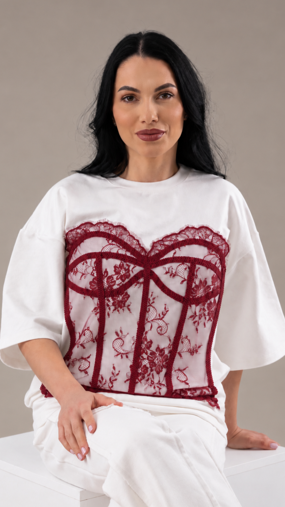 Tricou dama off white din bumbac premium cu corset din dantela burgundy