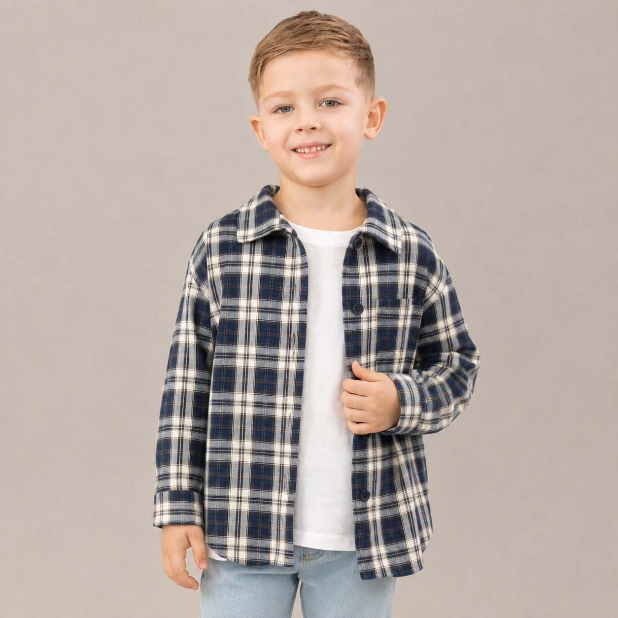 Camasa baieti in carouri bleumarin-crem, oversize