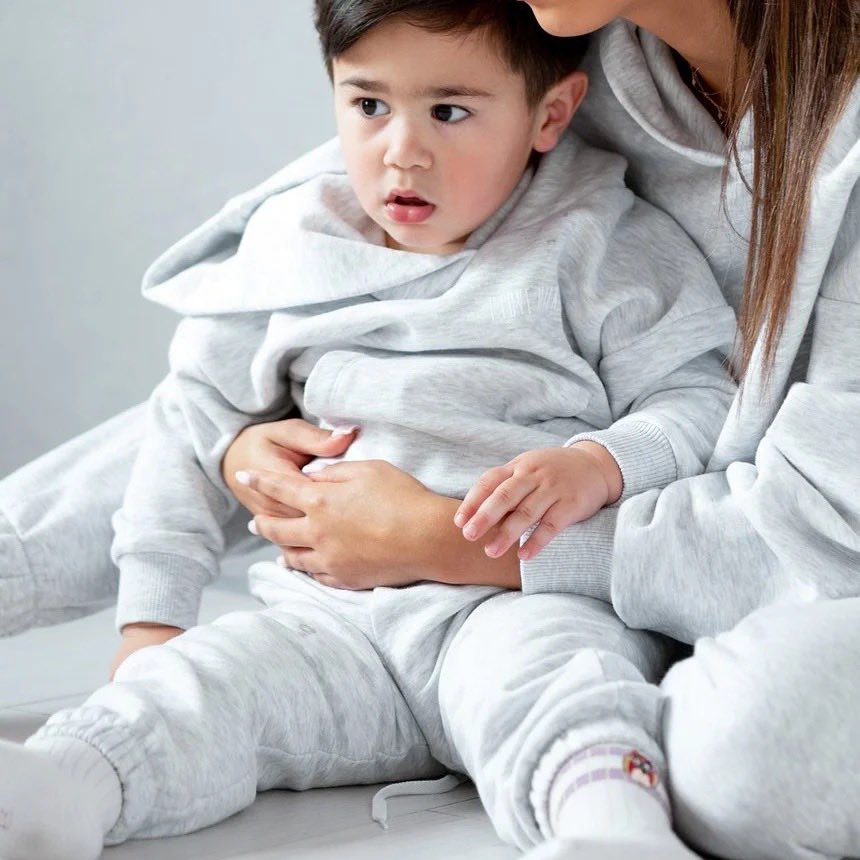 Set Treninguri Mommy & Mini – Gri Melange cu detaliu snur supradimensionat