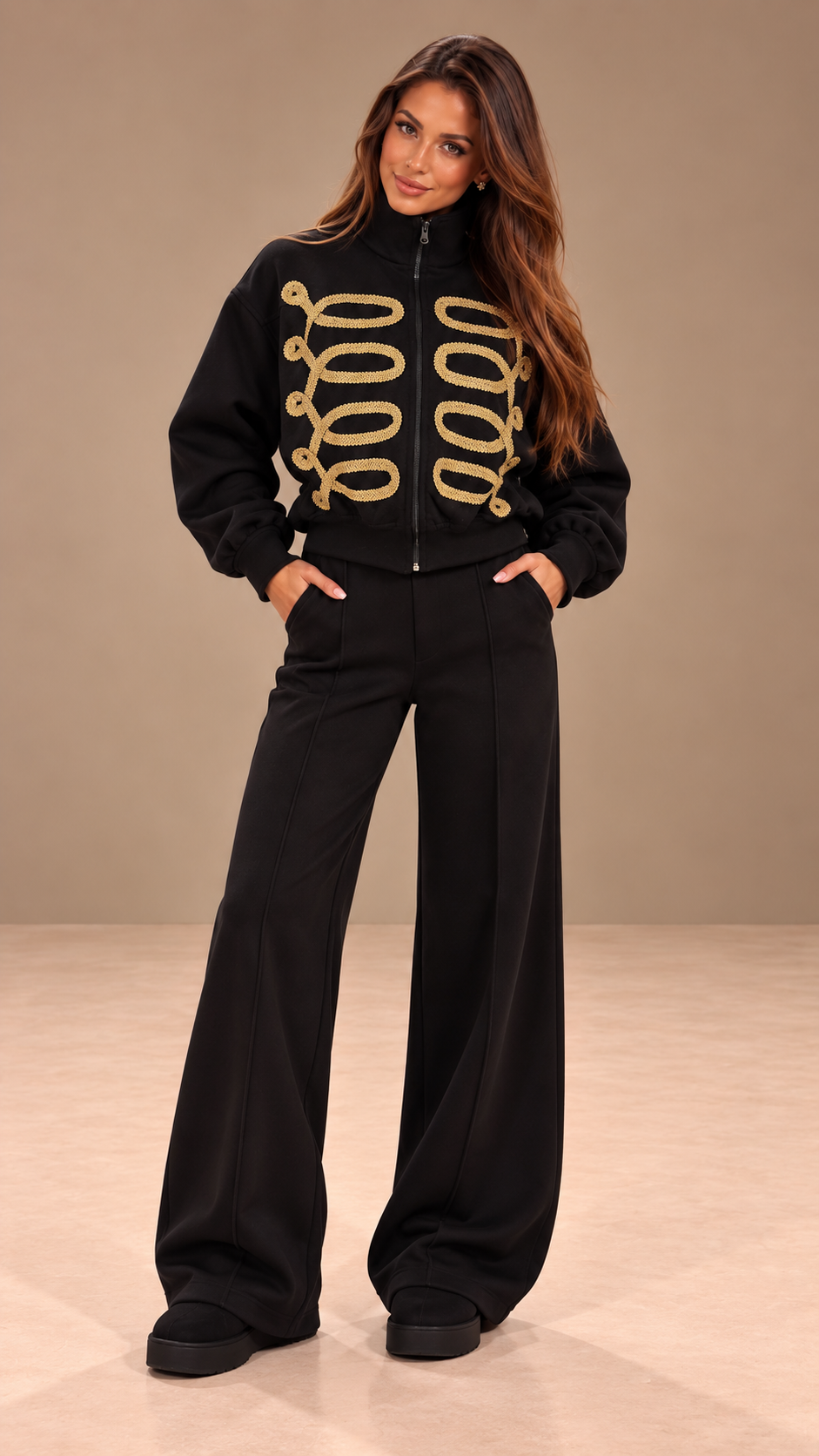 Trening dama negru format din hanorac bomber cu ornamente in stil militar si pantaloni largi