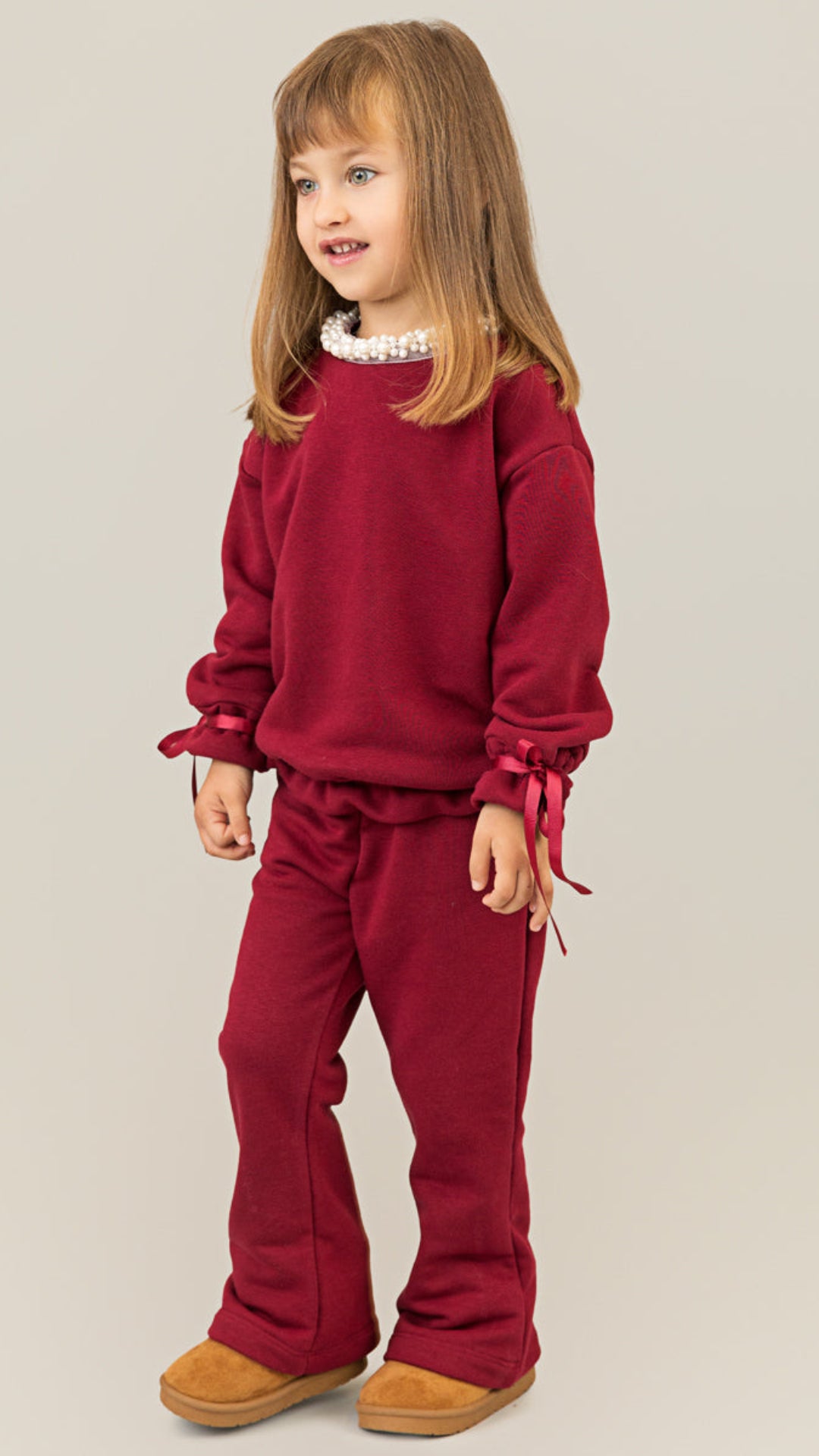 Trening fete burgundy cu perle la guler