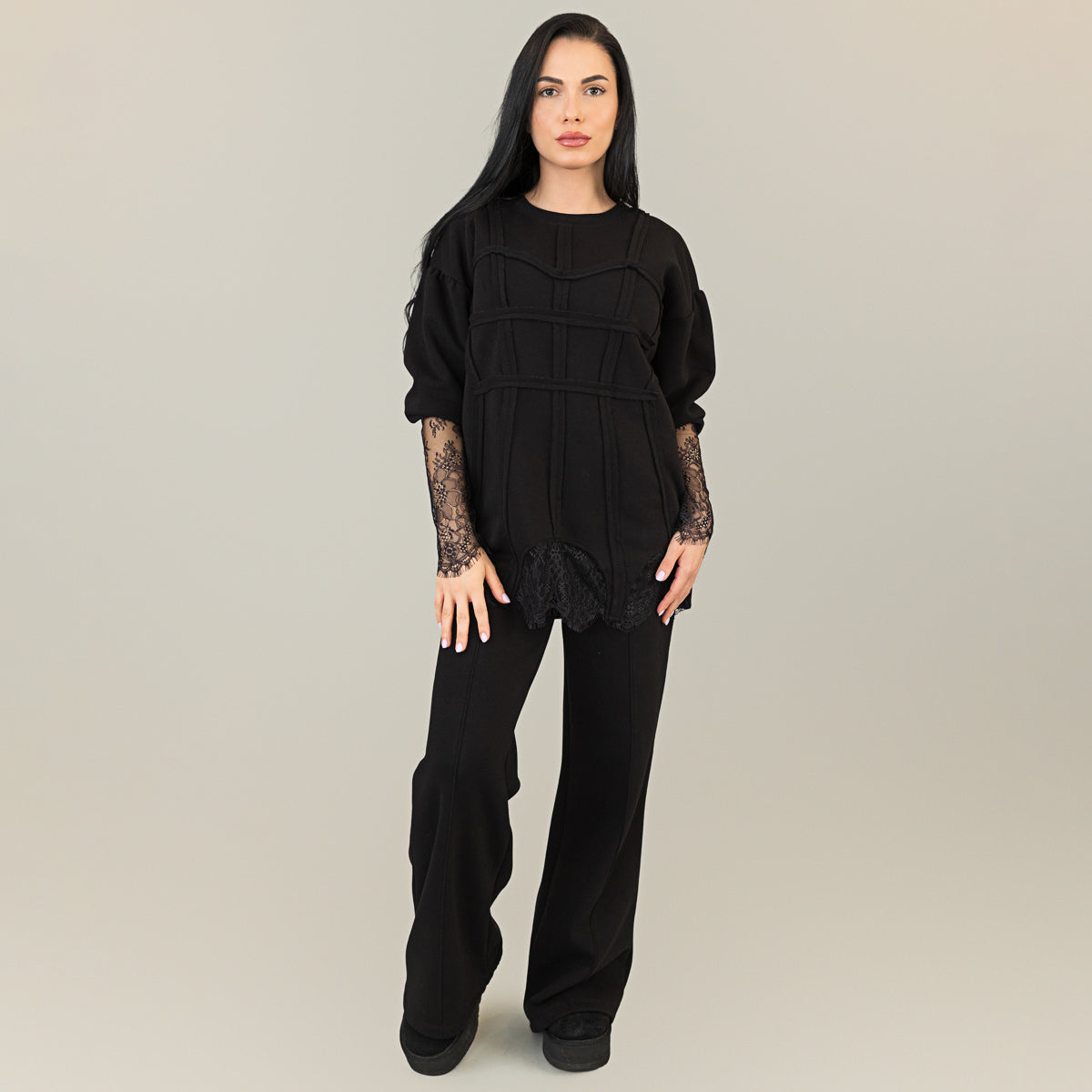 Trening dama negru cu bandaje tip corset si dantela chantilly