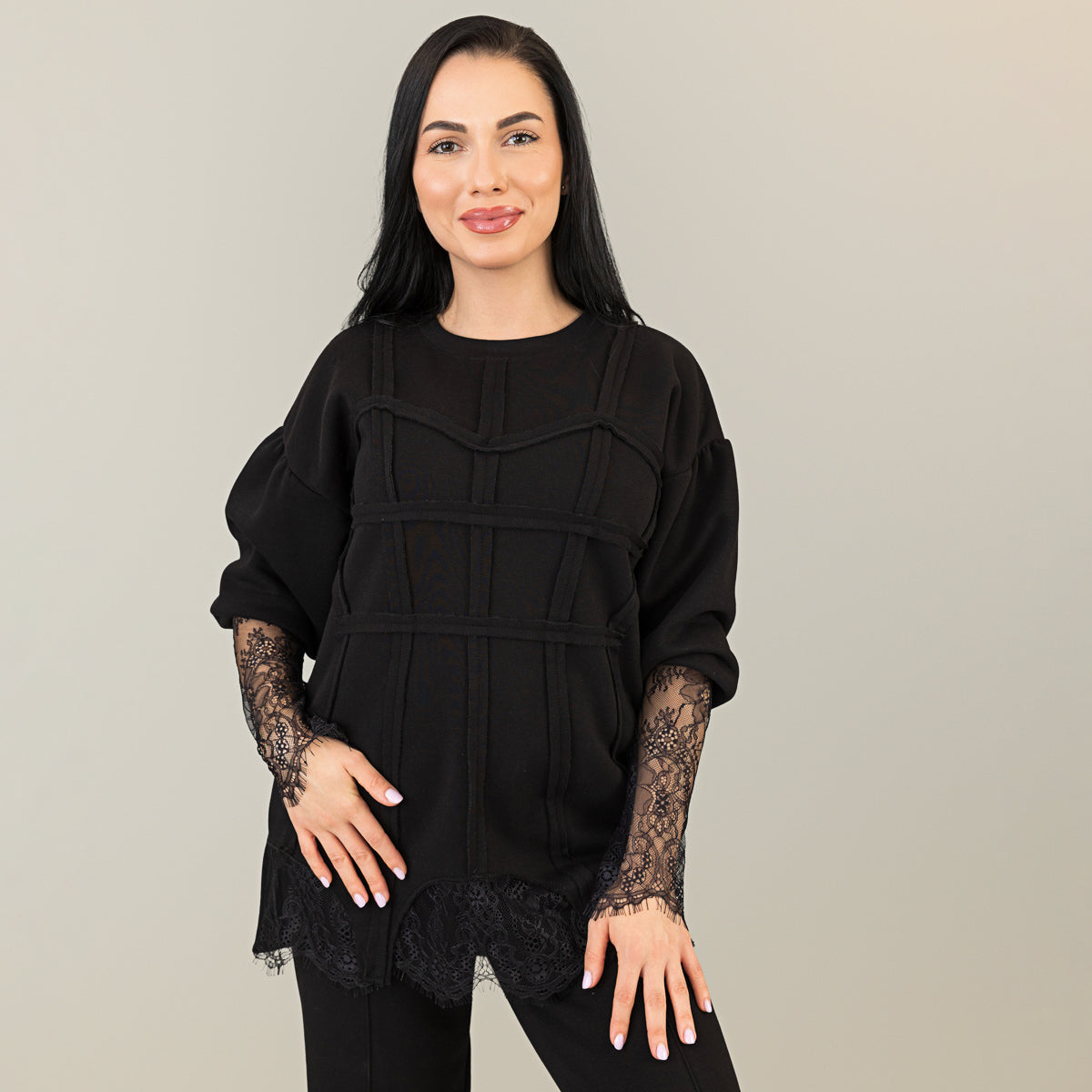 Trening dama negru cu bandaje tip corset si dantela chantilly