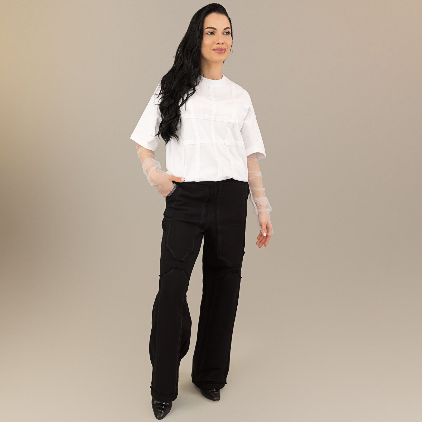 Compleu dama alb - negru cu elemente de corset si maneci din tull detasabile