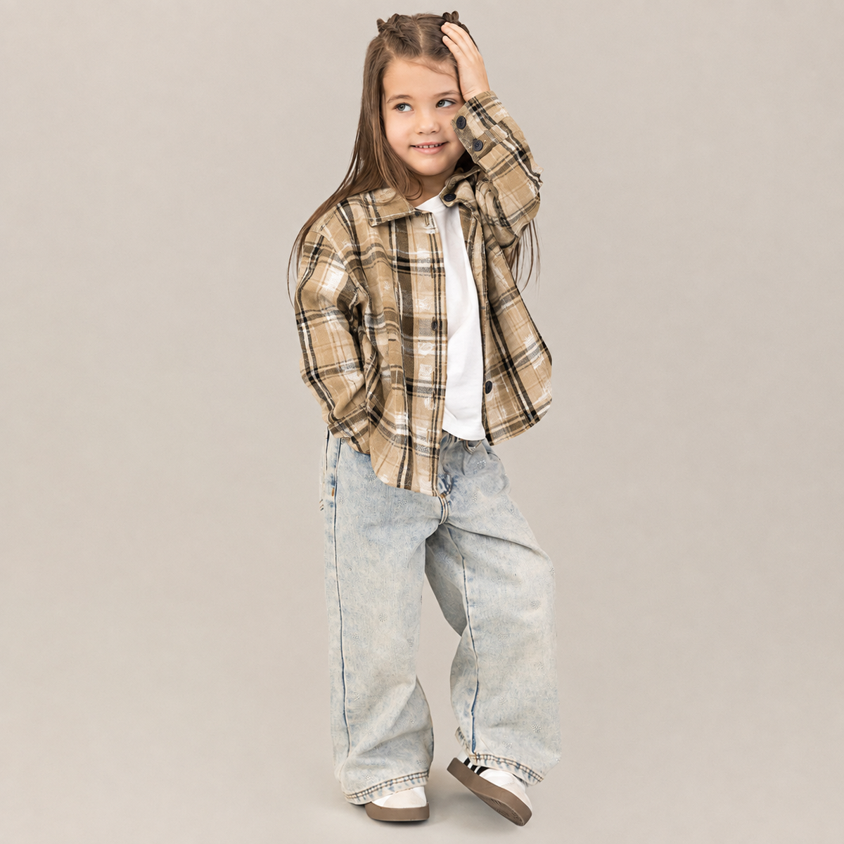 Camasa fete in carouri crem-negru, oversize, cu perforatii fine