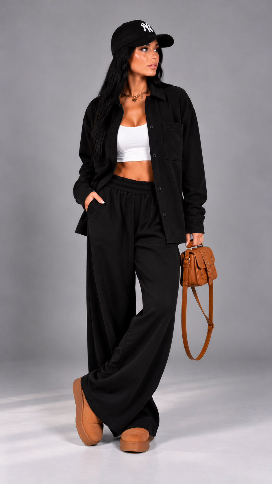 Trening dama negru format din camasa oversize si pantaloni largi