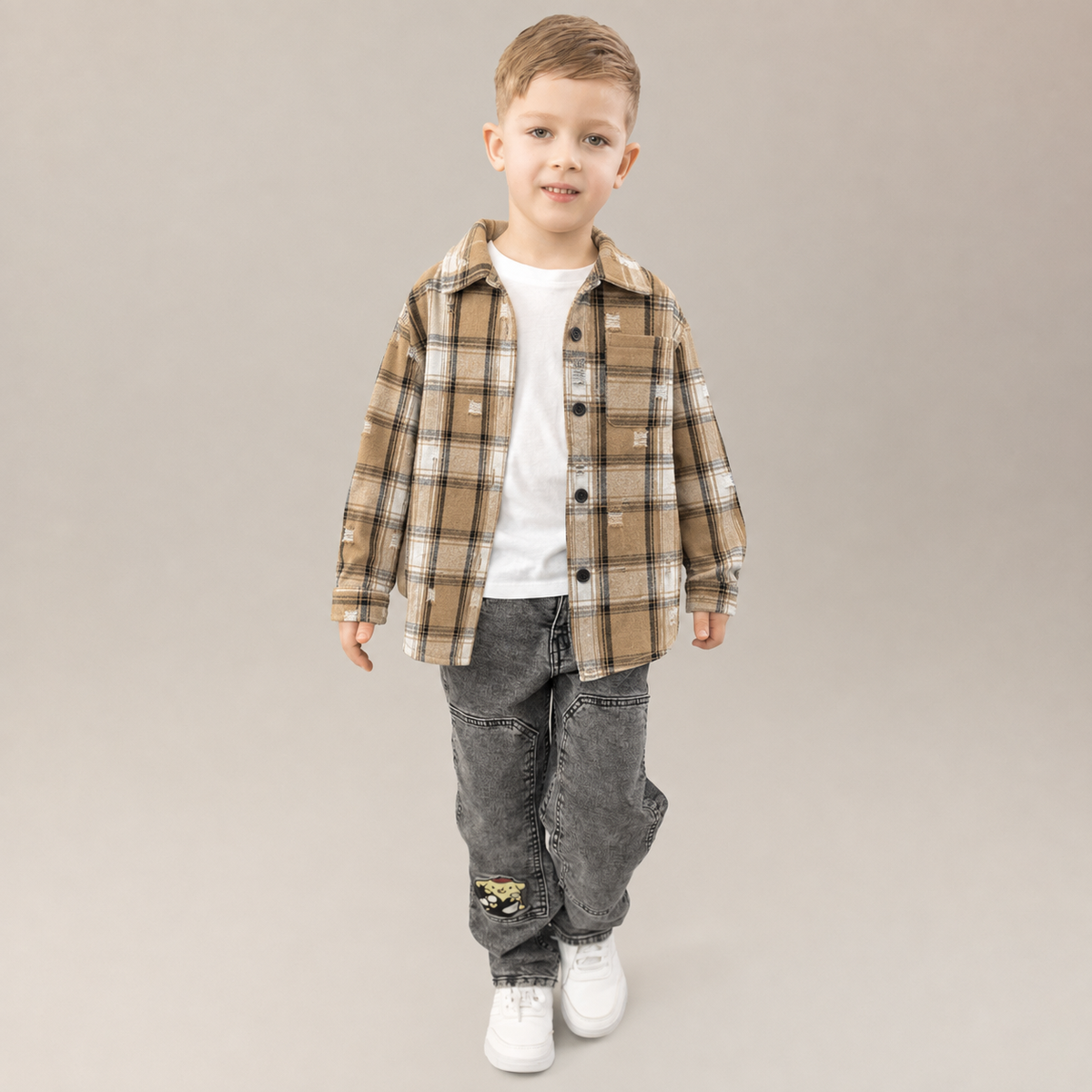 Camasa baieti in carouri crem-negru, oversize, cu perforatii fine