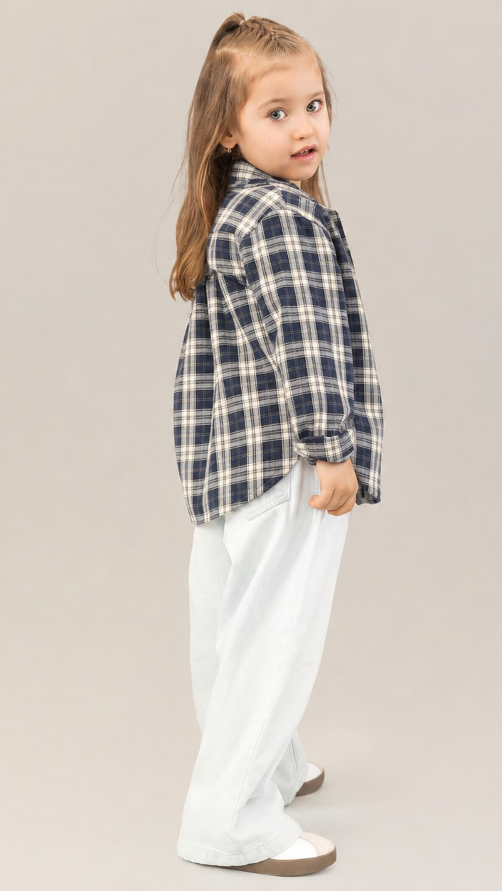 Camasa fete in carouri bleumarin - crem, oversize, cu perforatii fine