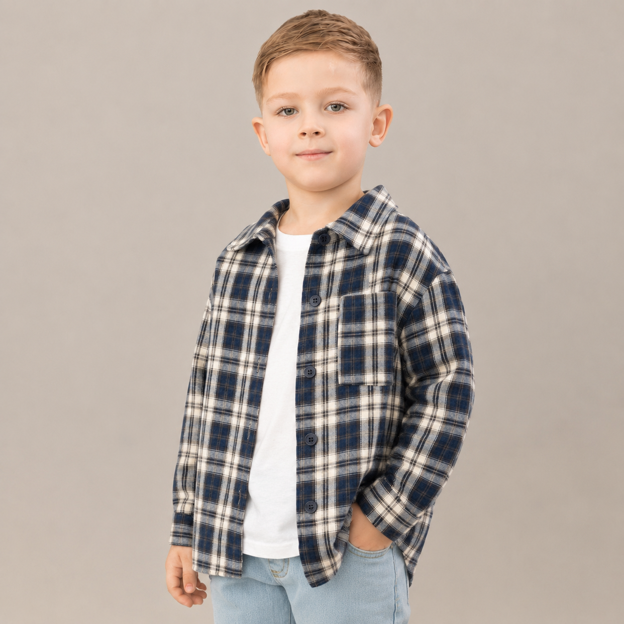 Camasa baieti in carouri bleumarin-crem, oversize