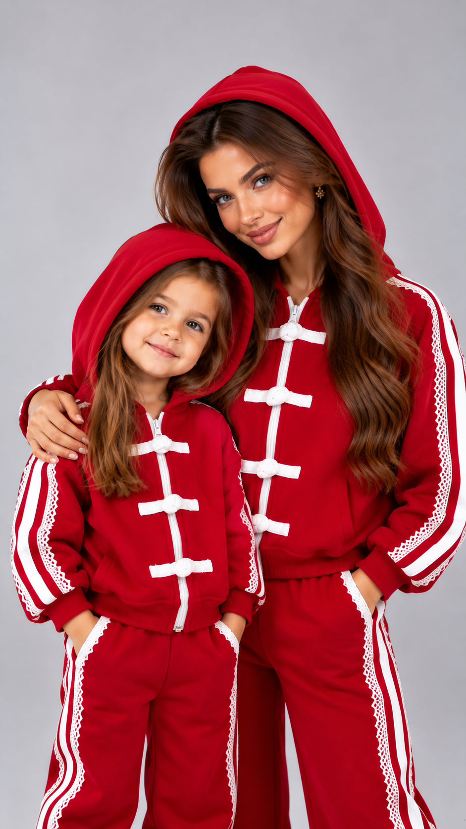 Set treninguri mama fiica rosu cu noduri decorative si dantela contrastanta