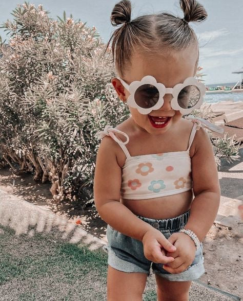 Ochelari de soare fete alb cu accesoriu funda supradimensionata