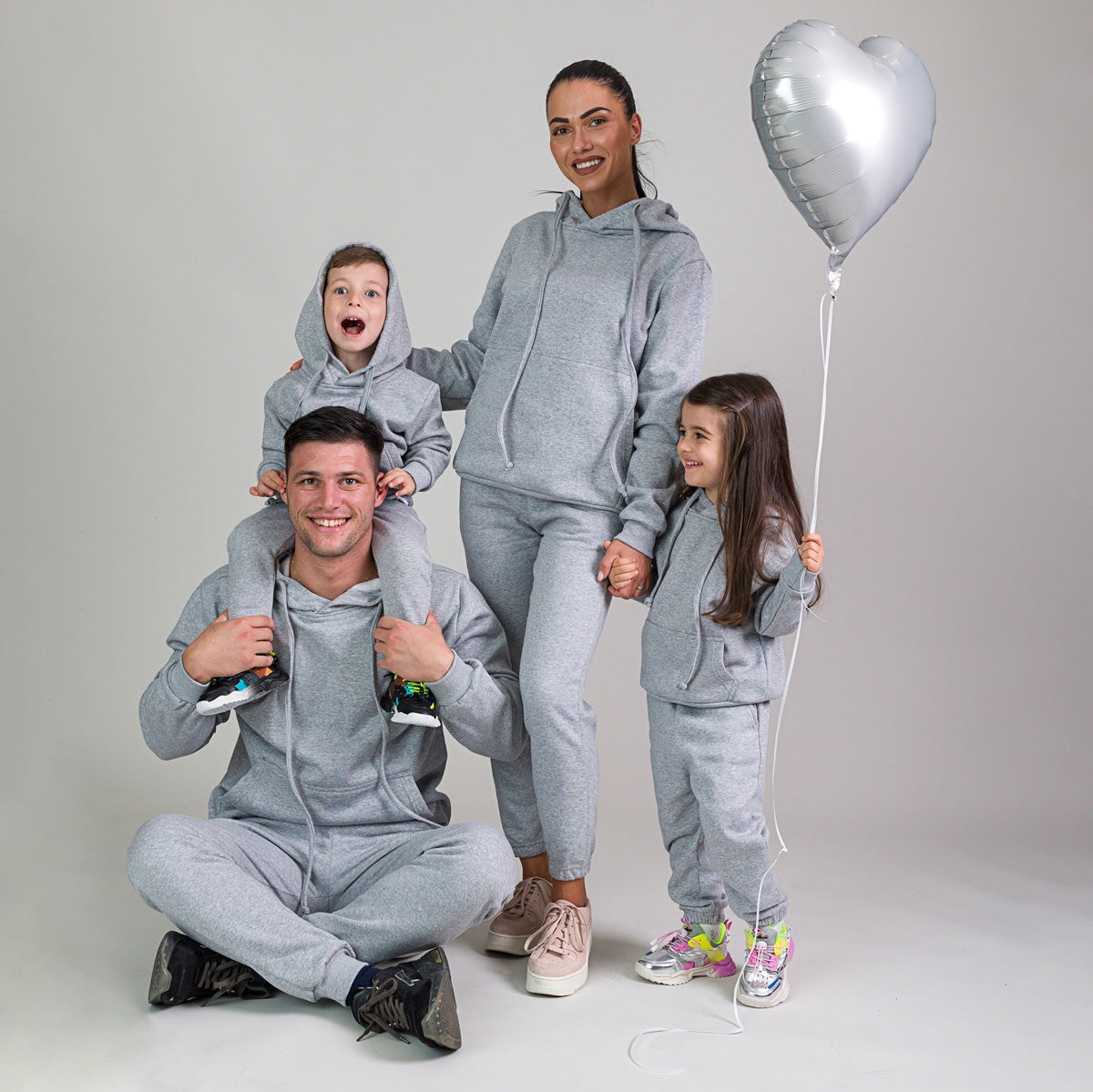 Set treninguri de familie gri melange cu detaliu snur supradimensionat