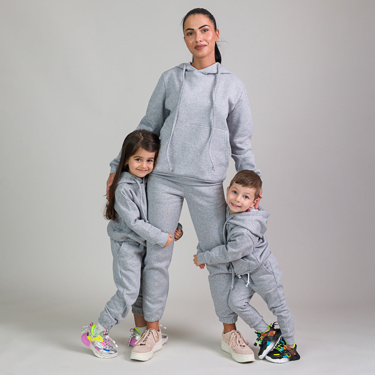 Set Treninguri Mommy & Mini – Gri Melange cu detaliu snur supradimensionat