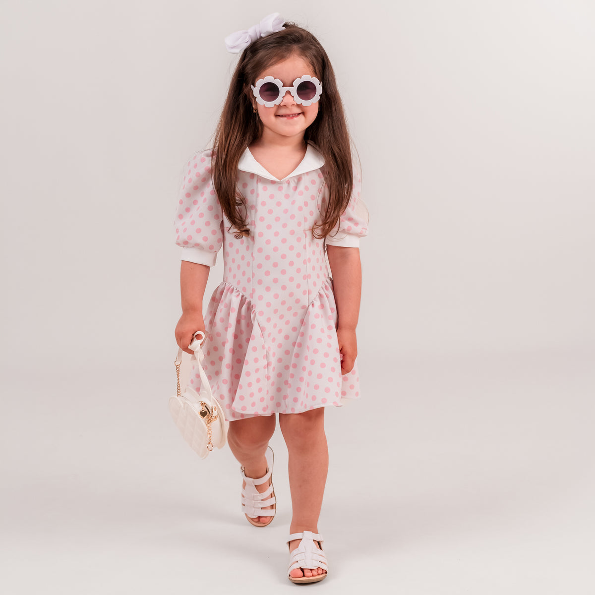 Set rochii mama fiica mini cu buline roz, guler alb si falduri