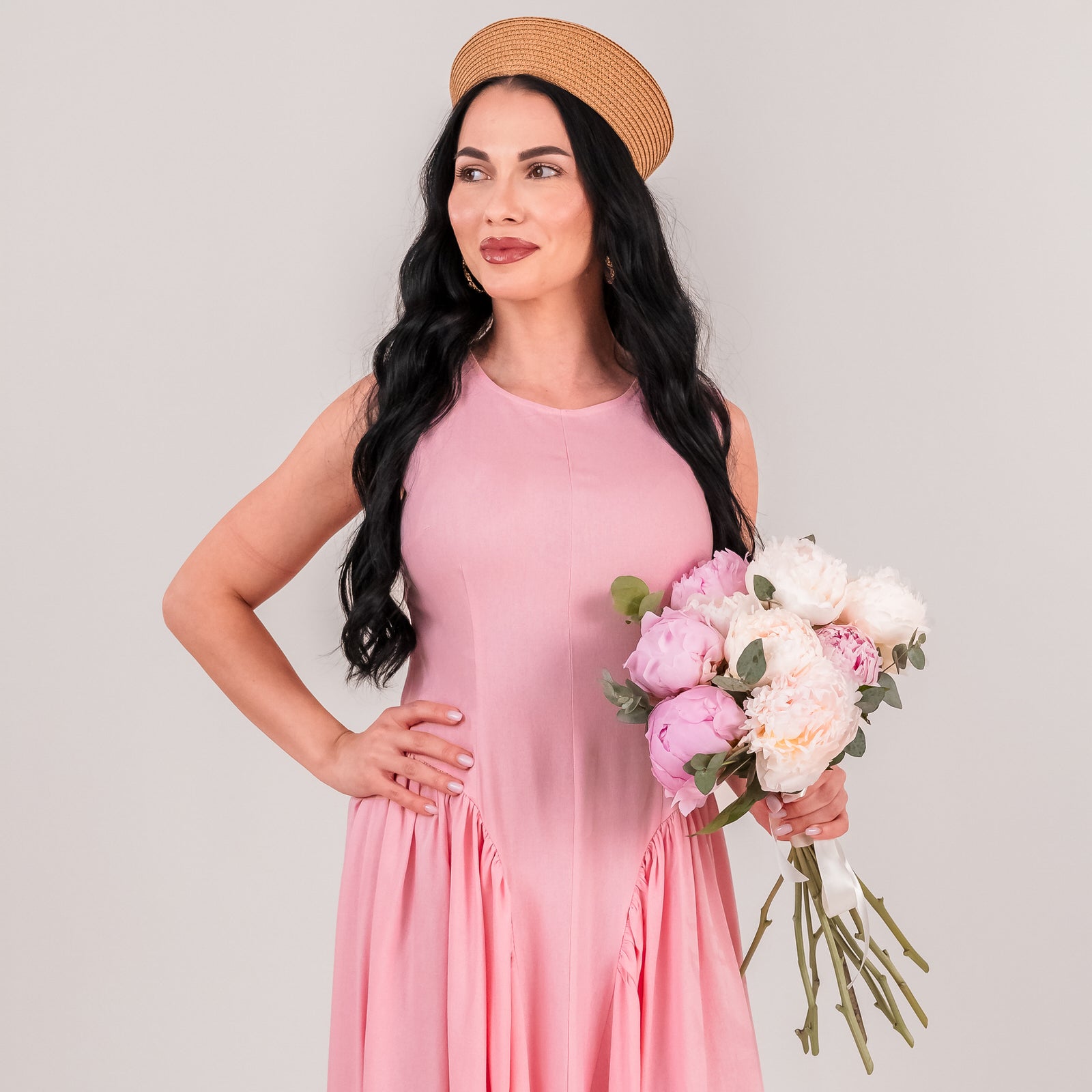 Rochie dama roz din in cu talie accentuata si falduri