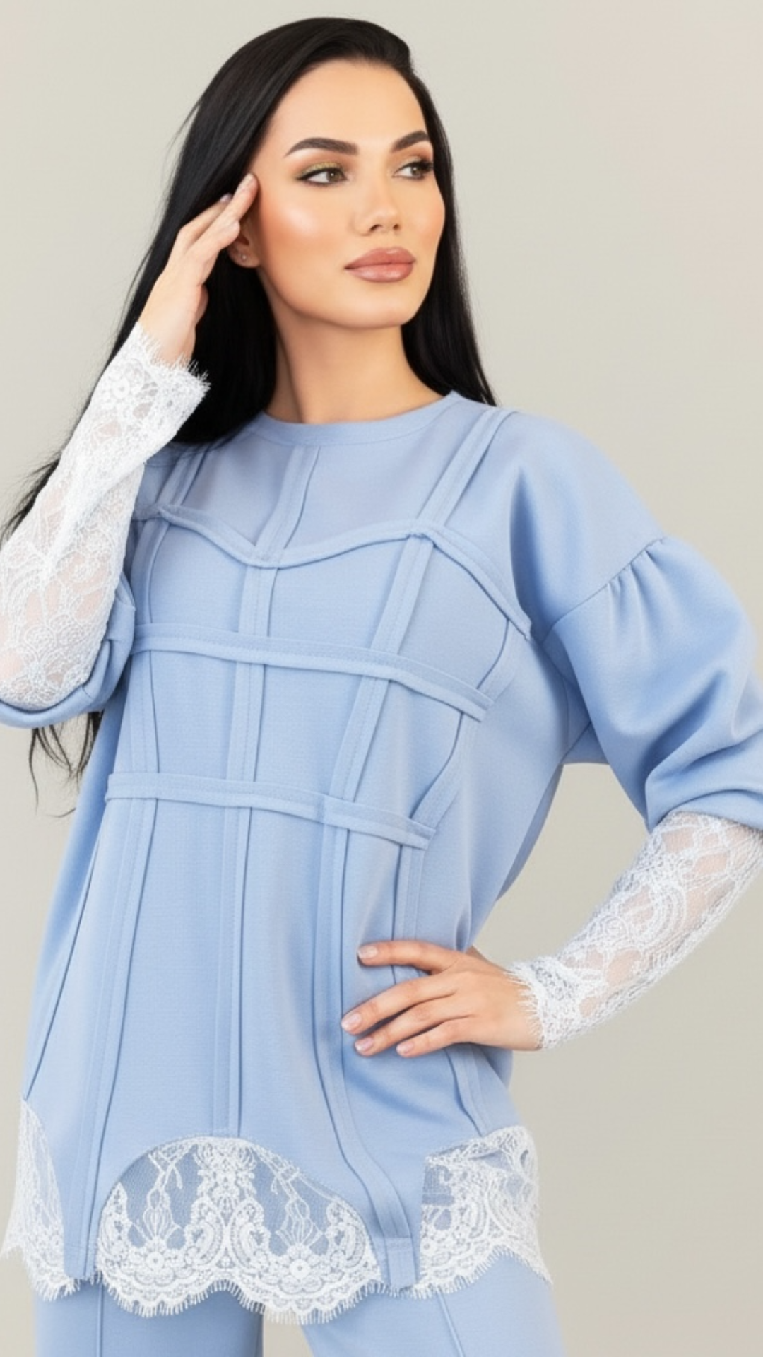 Trening dama bleu cu bandaje tip corset si dantela chantilly