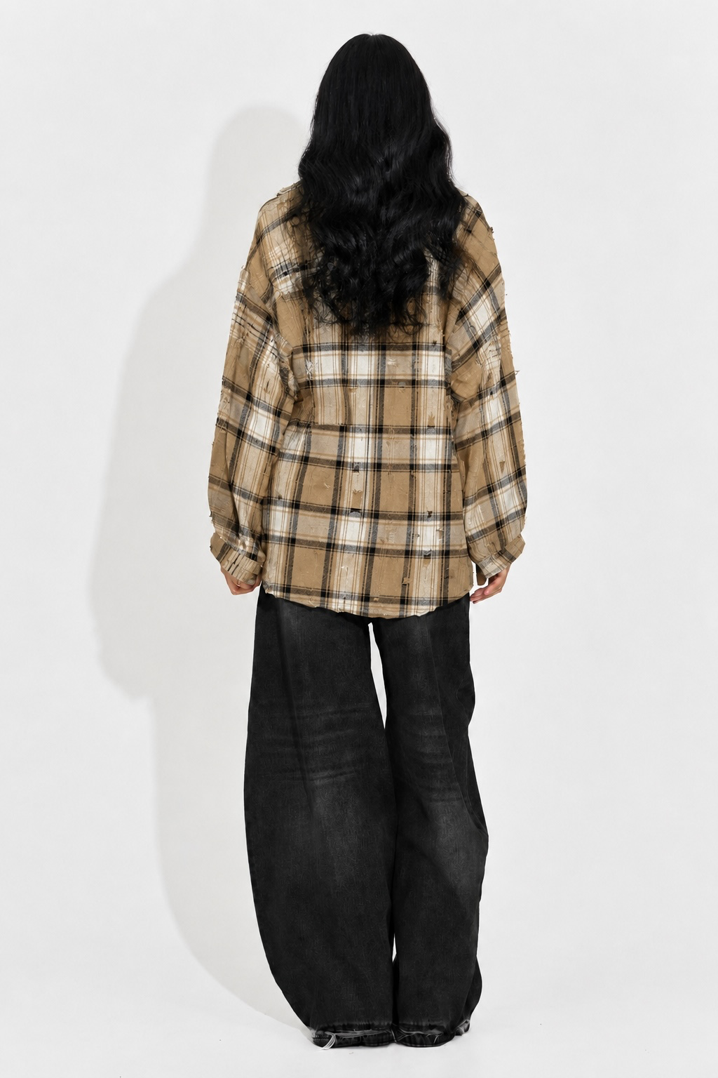Camasa dama oversize in carouri crem-alb-negru cu perforatii
