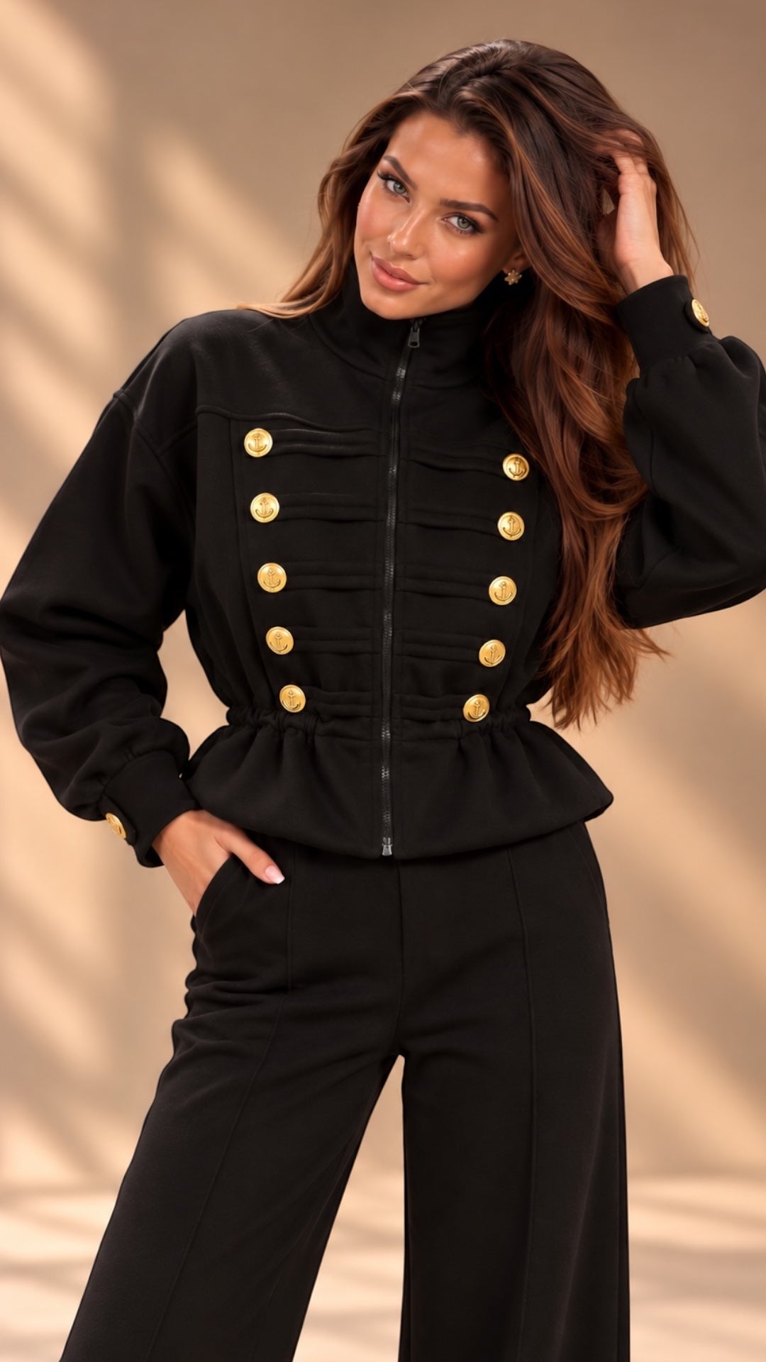 Trening dama negru in stil militar cu nervuri decorative si nasturi aurii