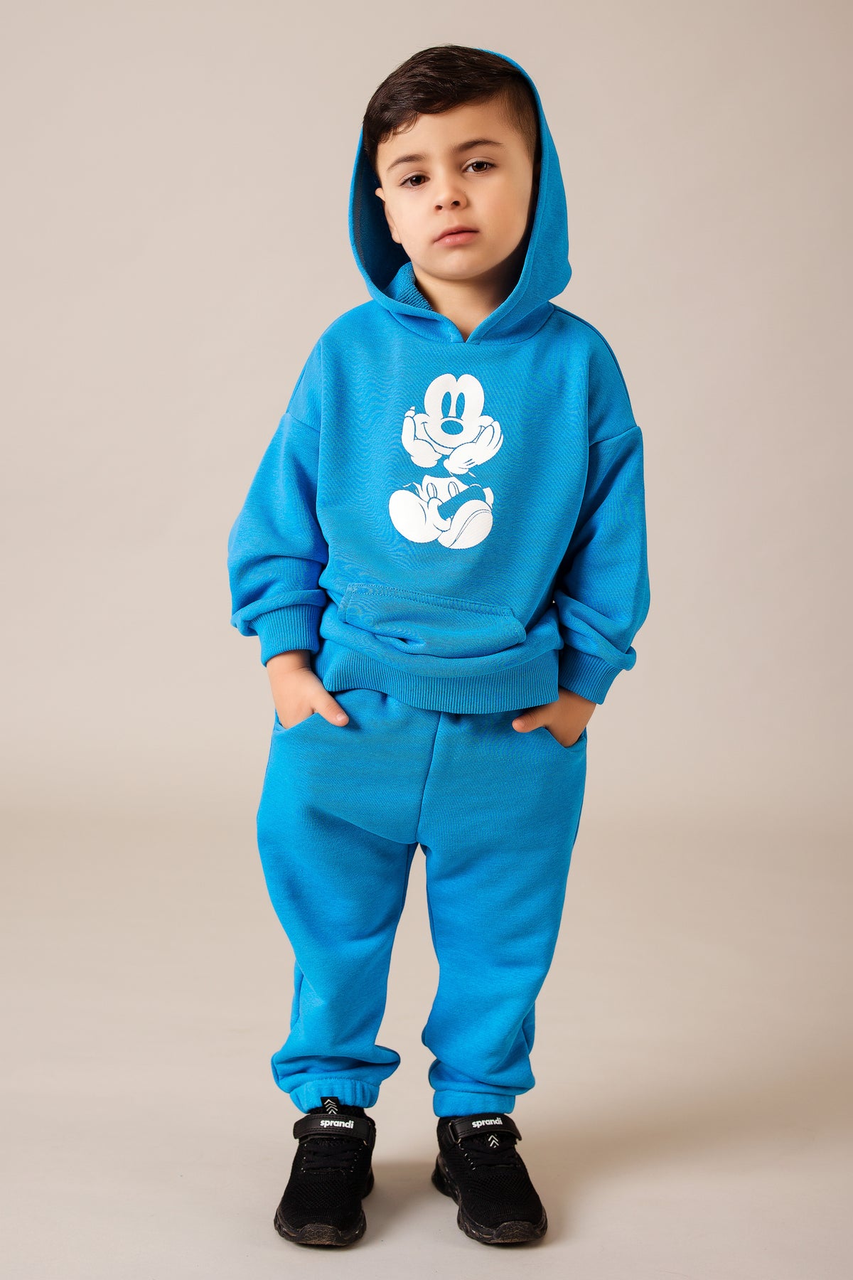 Trening baieti bleu cu hanorac oversize si imprimeu