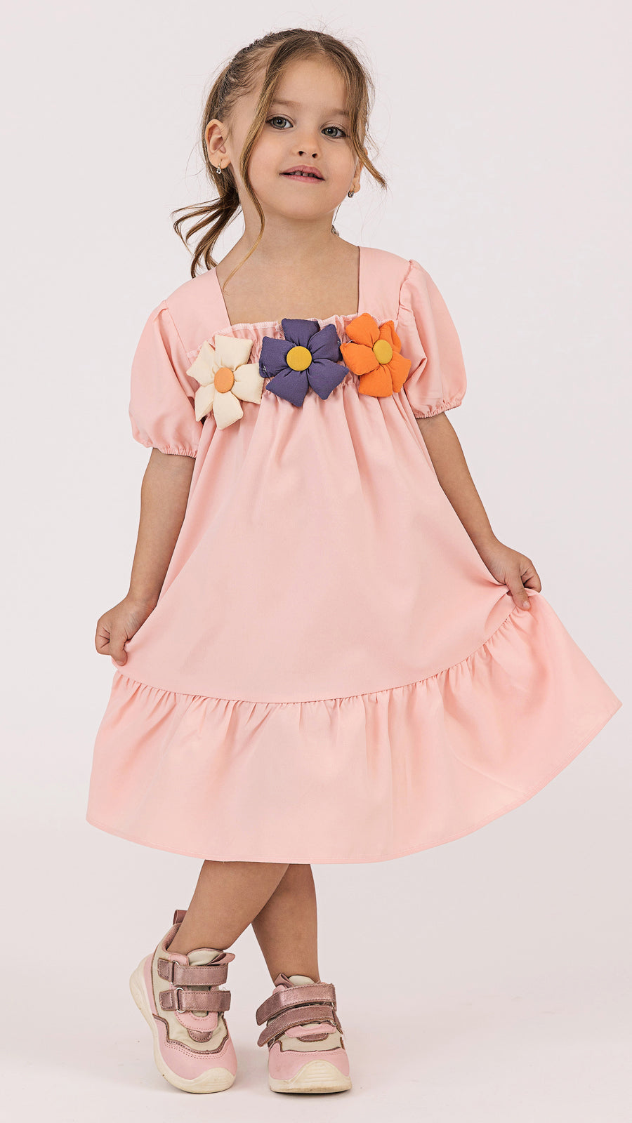 Rochie fete roz cu flori aplicate Floralina
