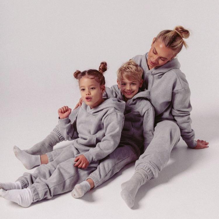 Set Treninguri Mommy & Mini – Gri Melange cu detaliu snur supradimensionat