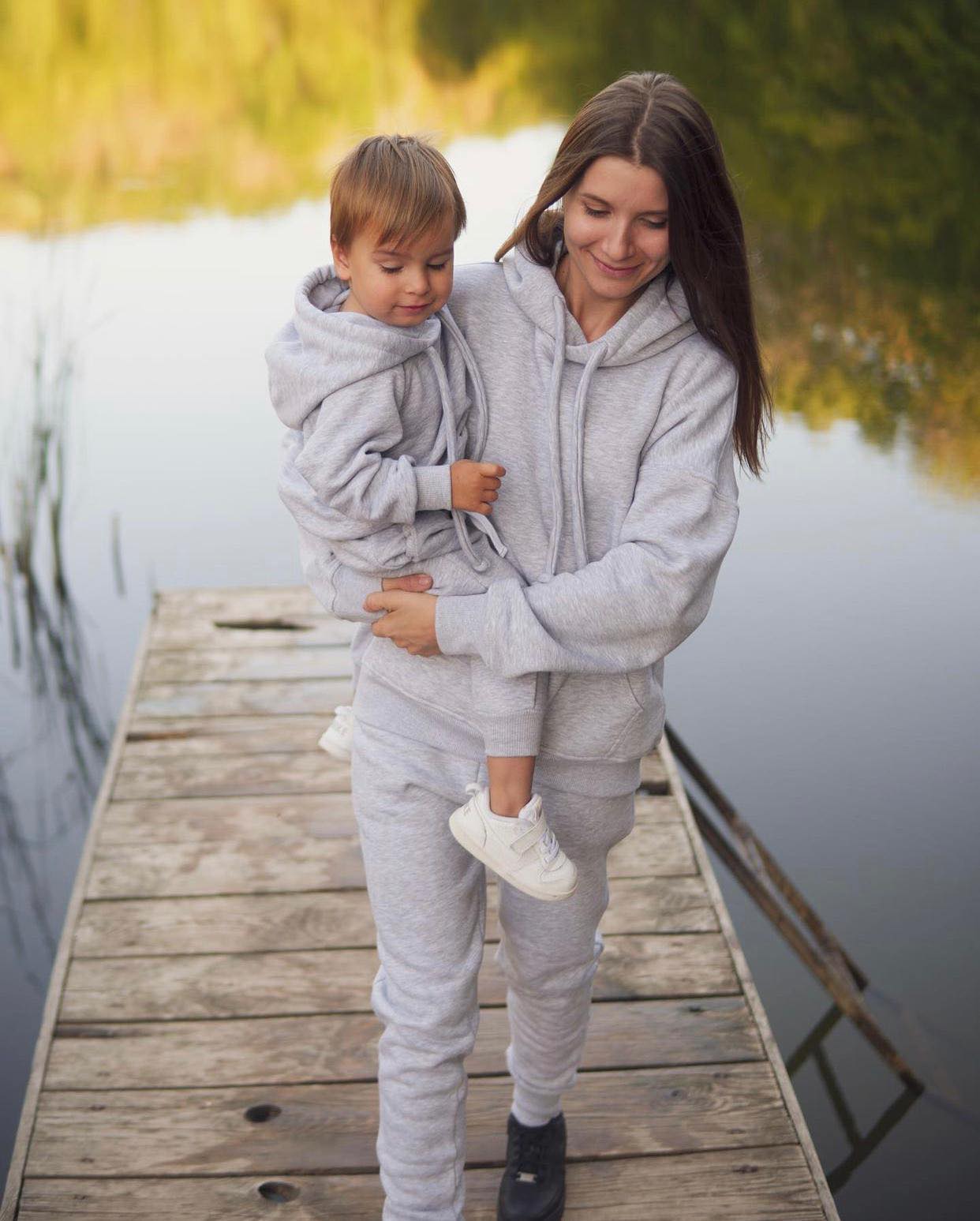 Set Treninguri Mommy & Mini – Gri Melange cu detaliu snur supradimensionat
