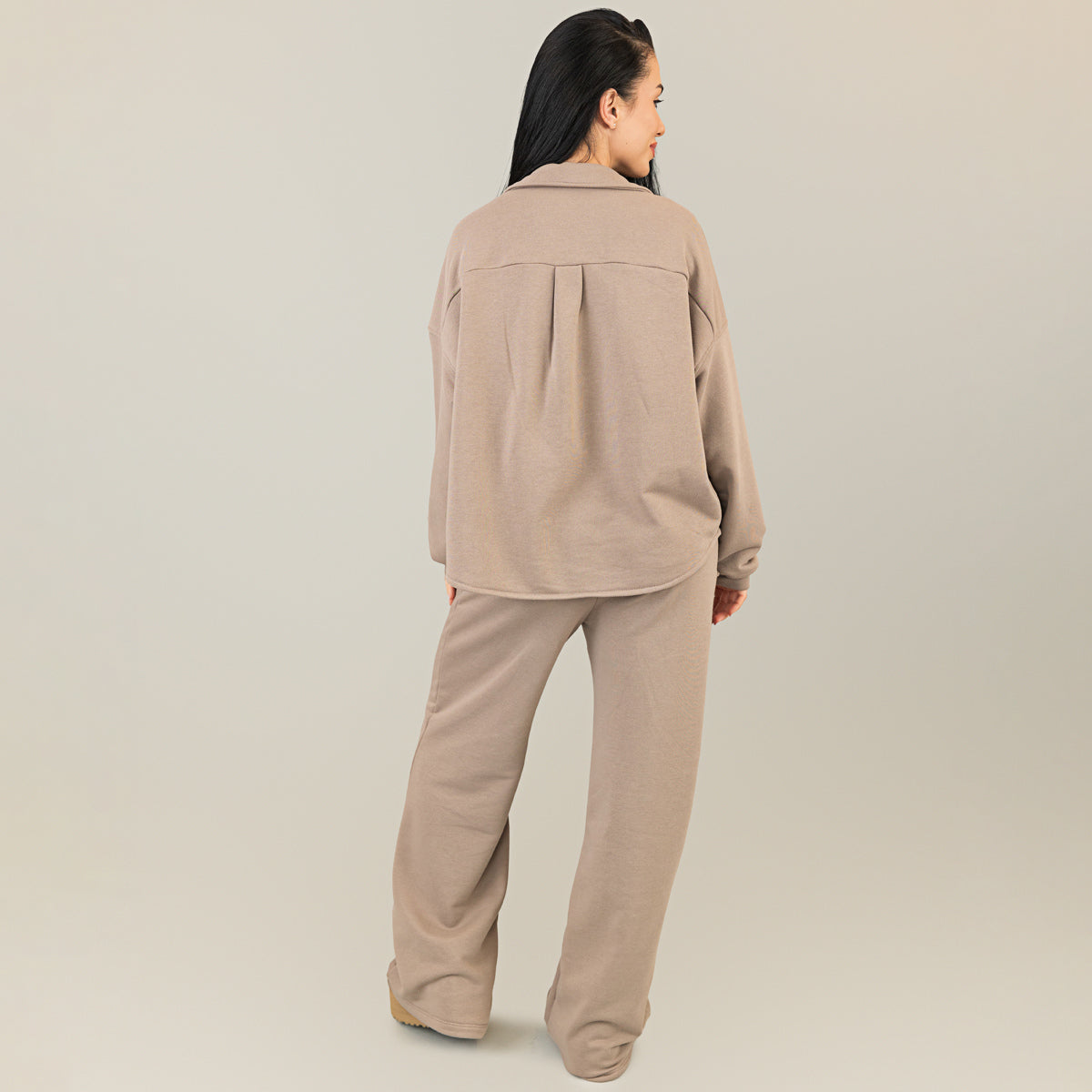 Trening dama cappuccino format din jacheta tip camasa si pantaloni largi
