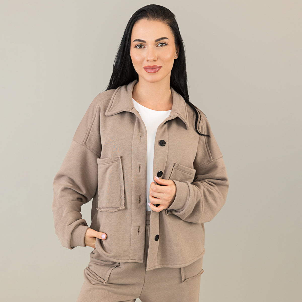 Trening dama cappuccino format din jacheta tip camasa si pantaloni largi