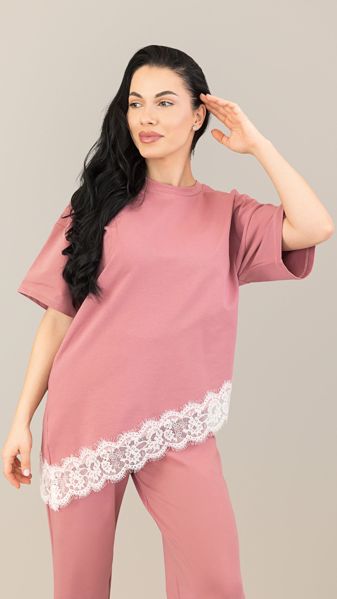Compleu dama mesa rose cu aplicatie de dantela