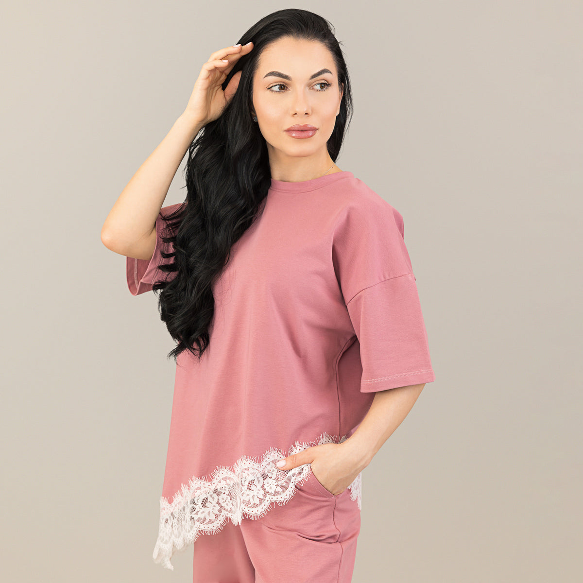 Compleu dama mesa rose cu aplicatie de dantela