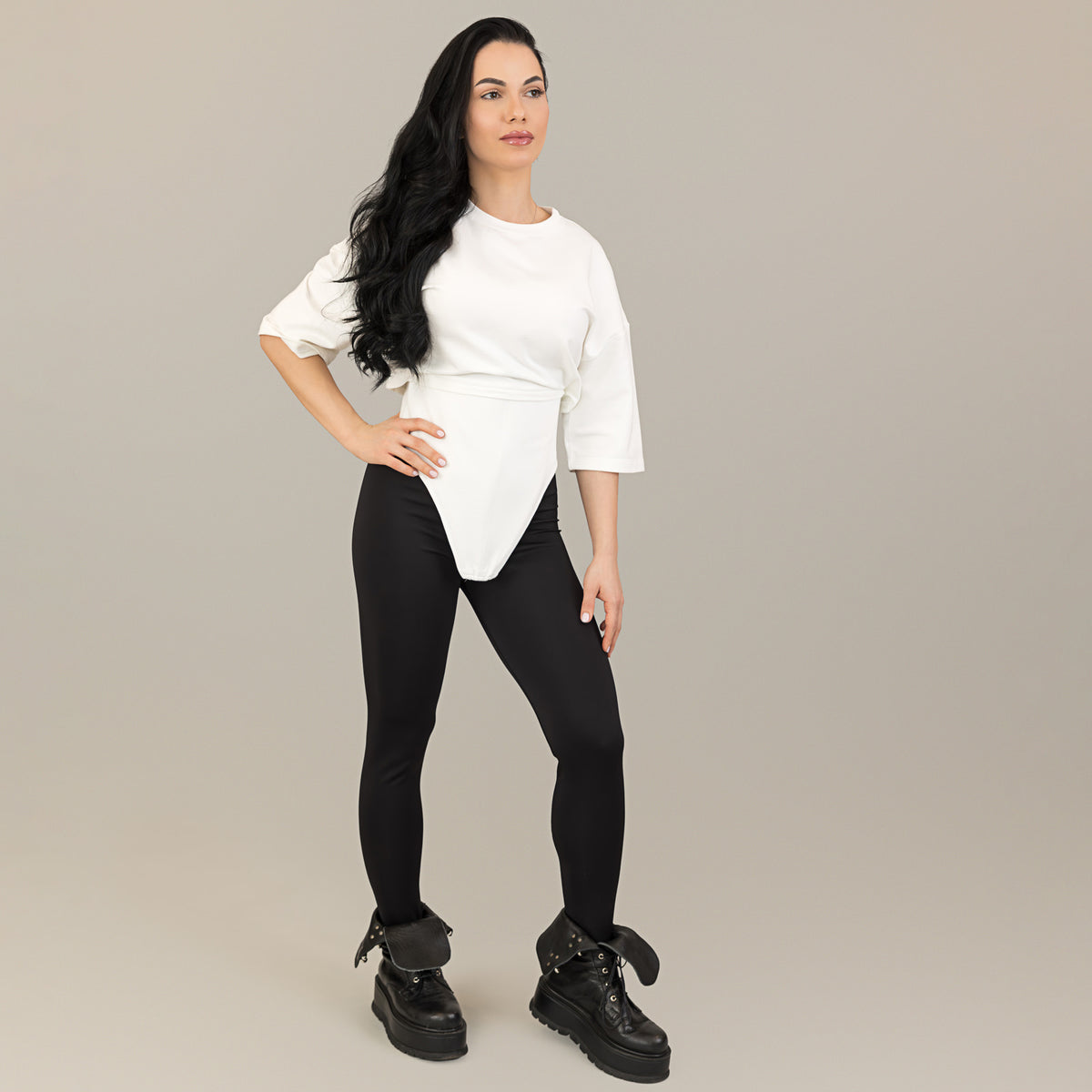 Tricou off white din bumbac premium cu corset
