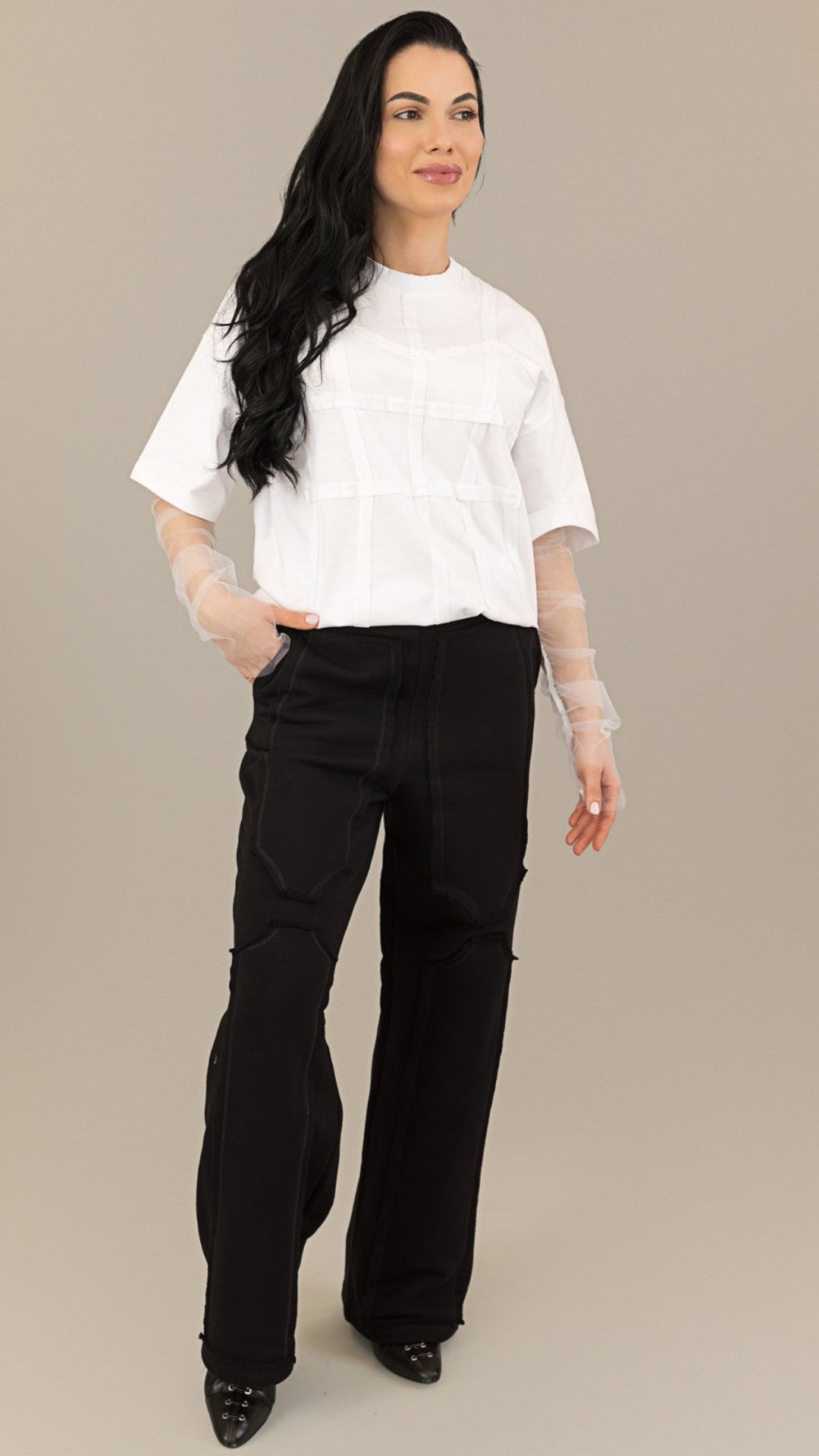 Compleu dama alb - negru cu elemente de corset si maneci din tull detasabile