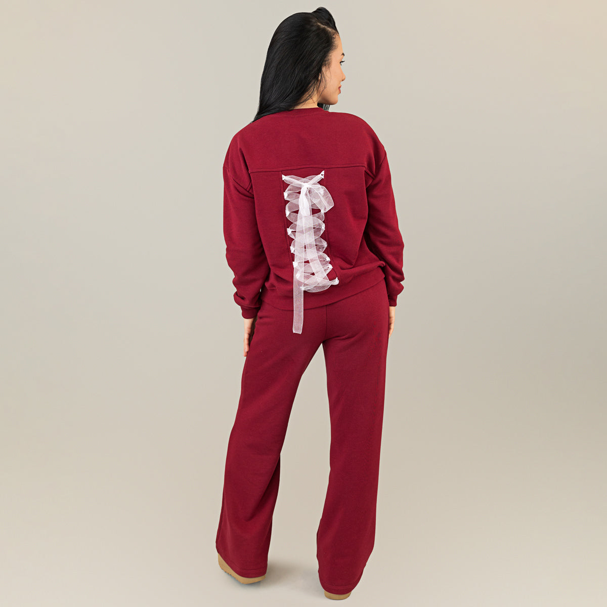 Trening dama burgundy cu funda din organza si detaliu corset la spate