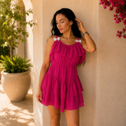 Rochie din muselina magenta cu trena, volane si funde aplicate