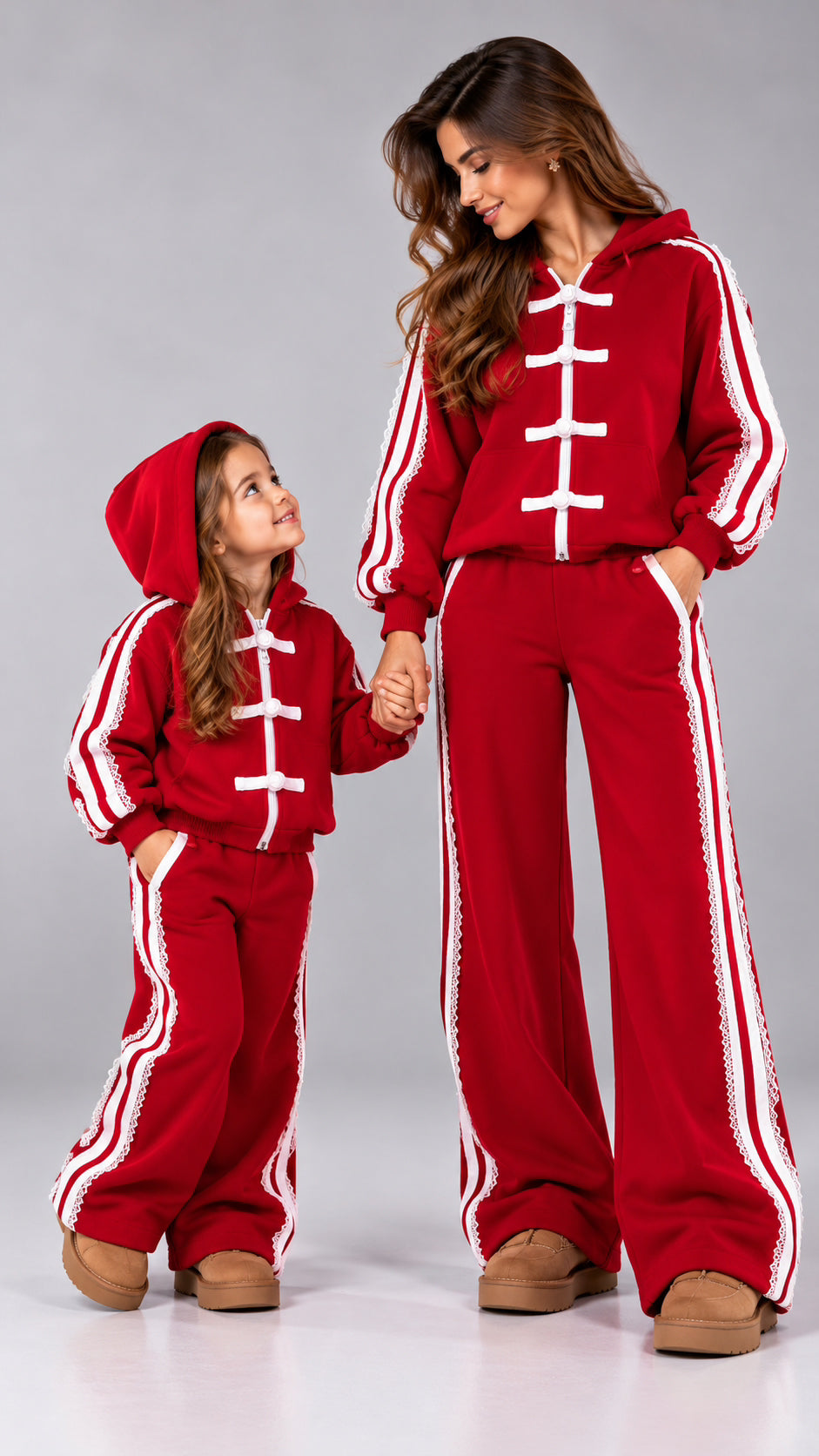 Set treninguri mama fiica rosu cu noduri decorative si dantela contrastanta