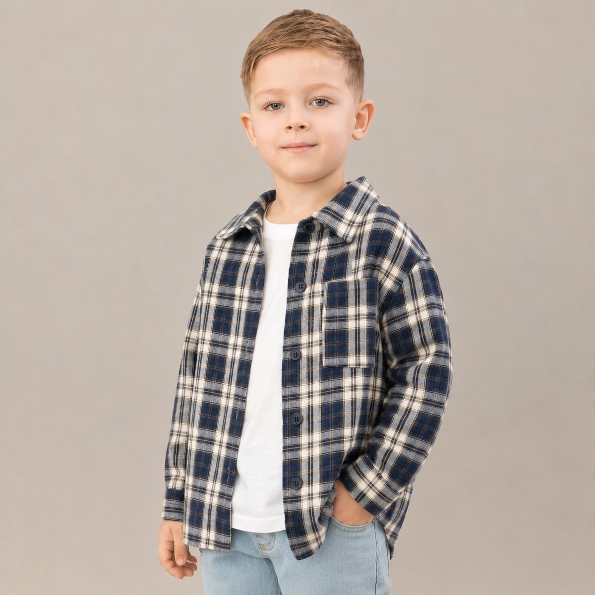Camasa baieti in carouri bleumarin-crem, oversize