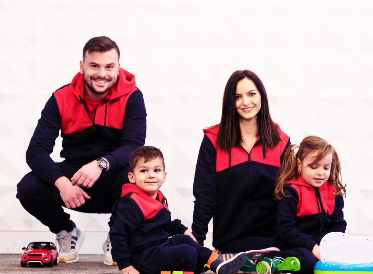 Set Treninguri Family – Bleumarin cu Placute Rosii