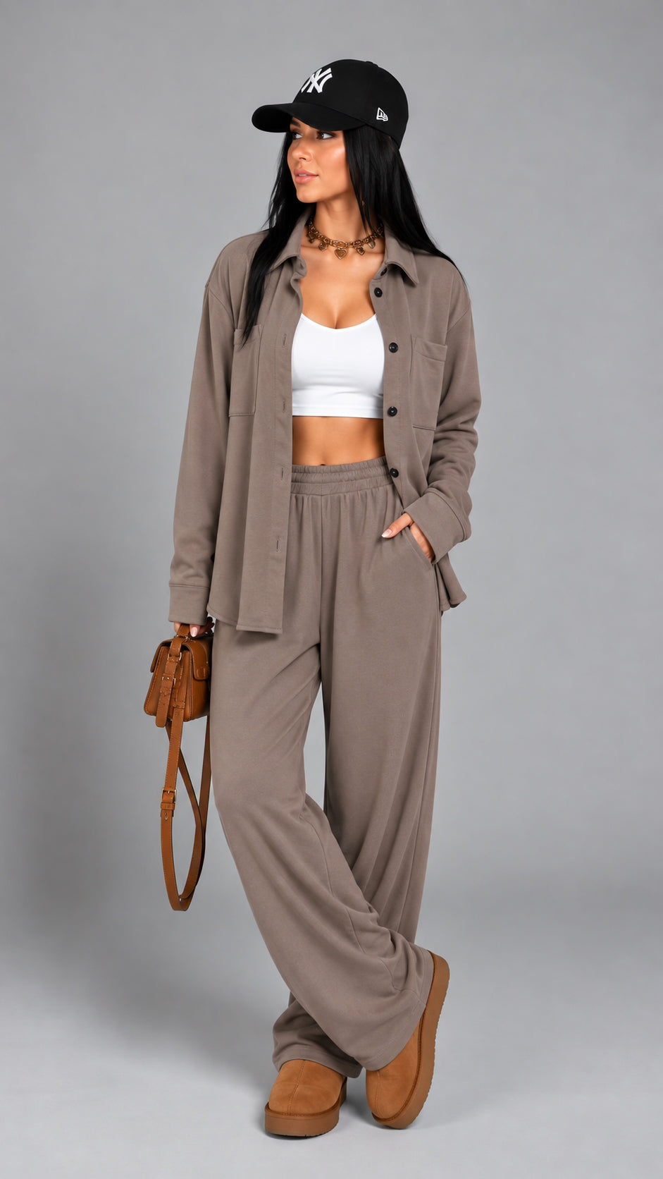 Trening dama cappuccino format din jacheta tip camasa oversize si pantaloni largi