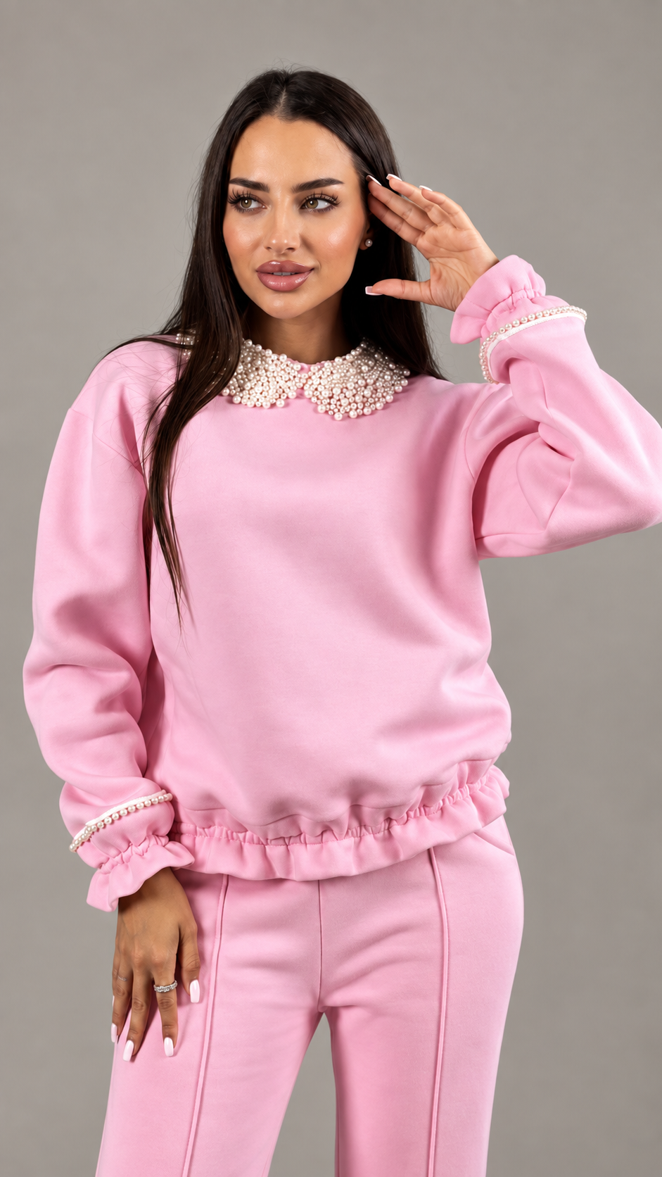 Trening dama roz cu guler si mansete accesorizate cu perle
