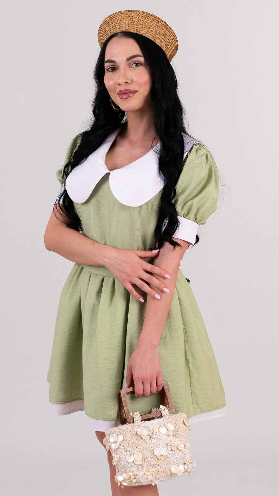 Rochie dama baby doll verde pastel din in cu guler alb si maneci bufante