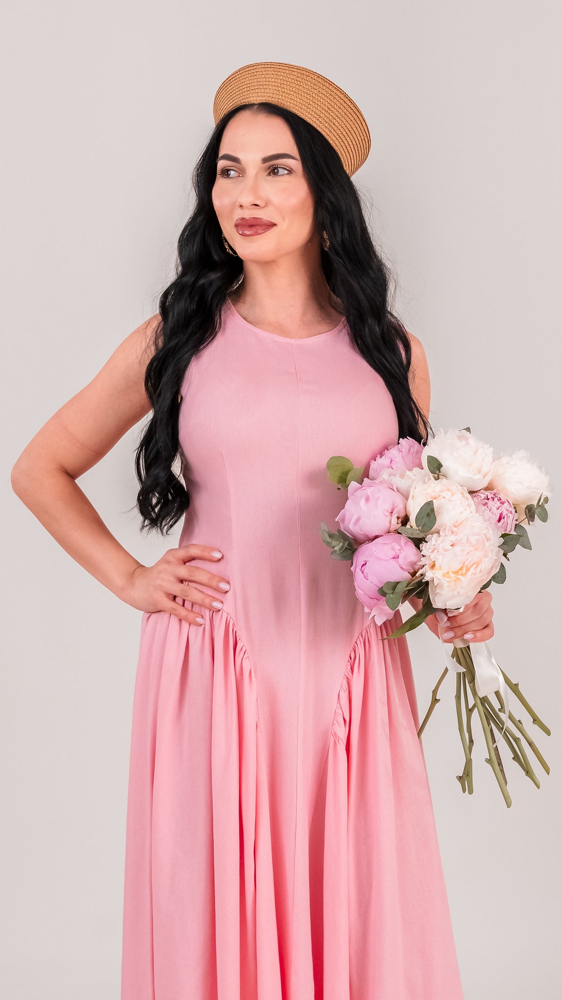 Rochie dama roz din in cu talie accentuata si falduri