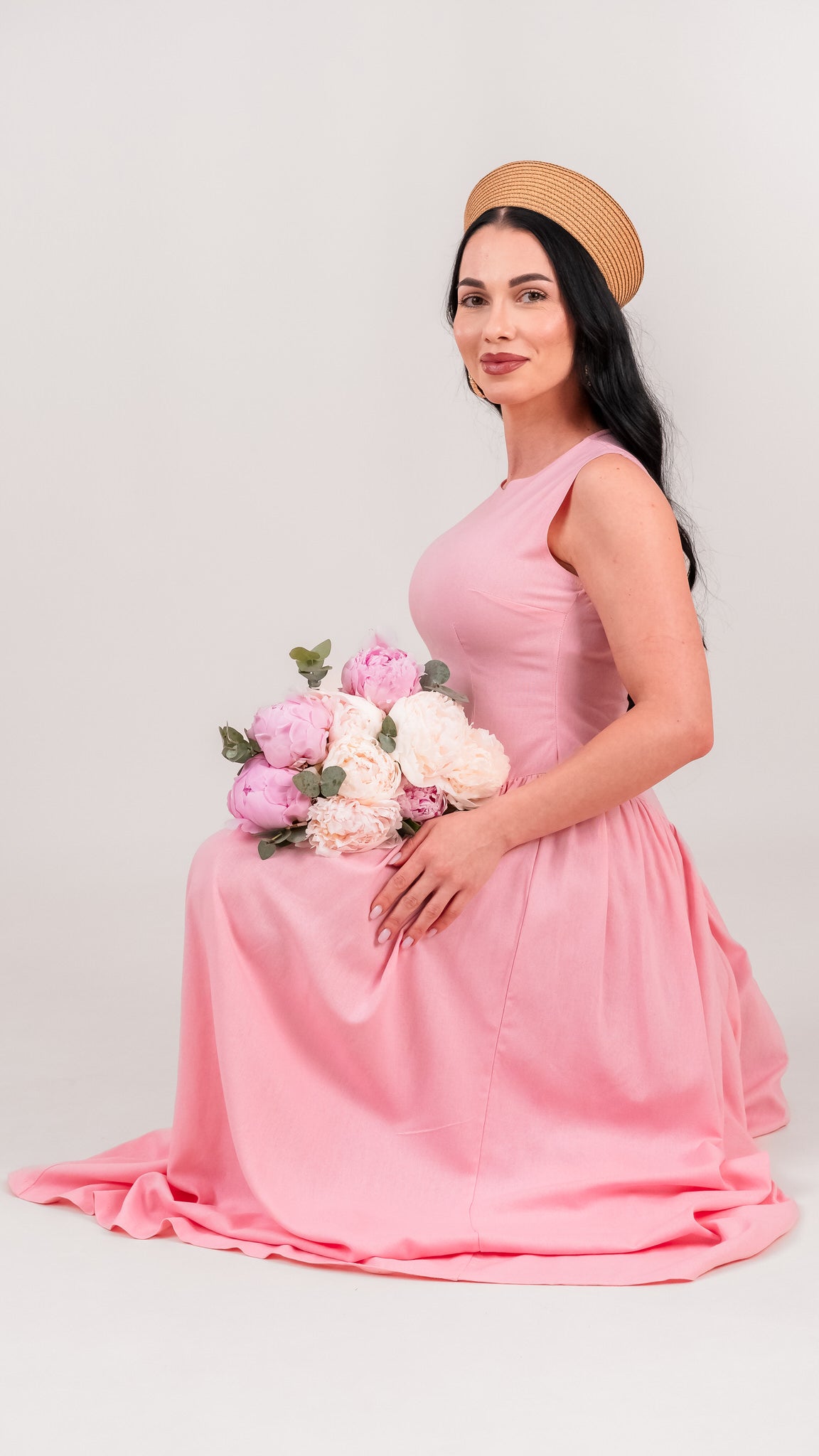 Rochie dama roz din in cu talie accentuata si falduri