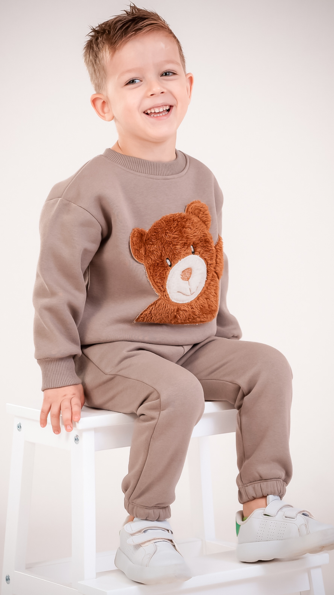 Trening baieti cappuccino cu aplicatie plusata 3D in forma de teddy bear