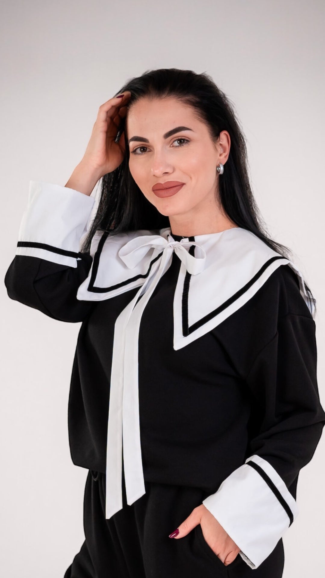 Trening dama negru cu guler marinaresc detasabil si mansete asortate