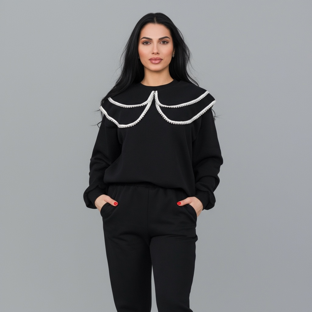 Trening dama negru cu guler cu perle