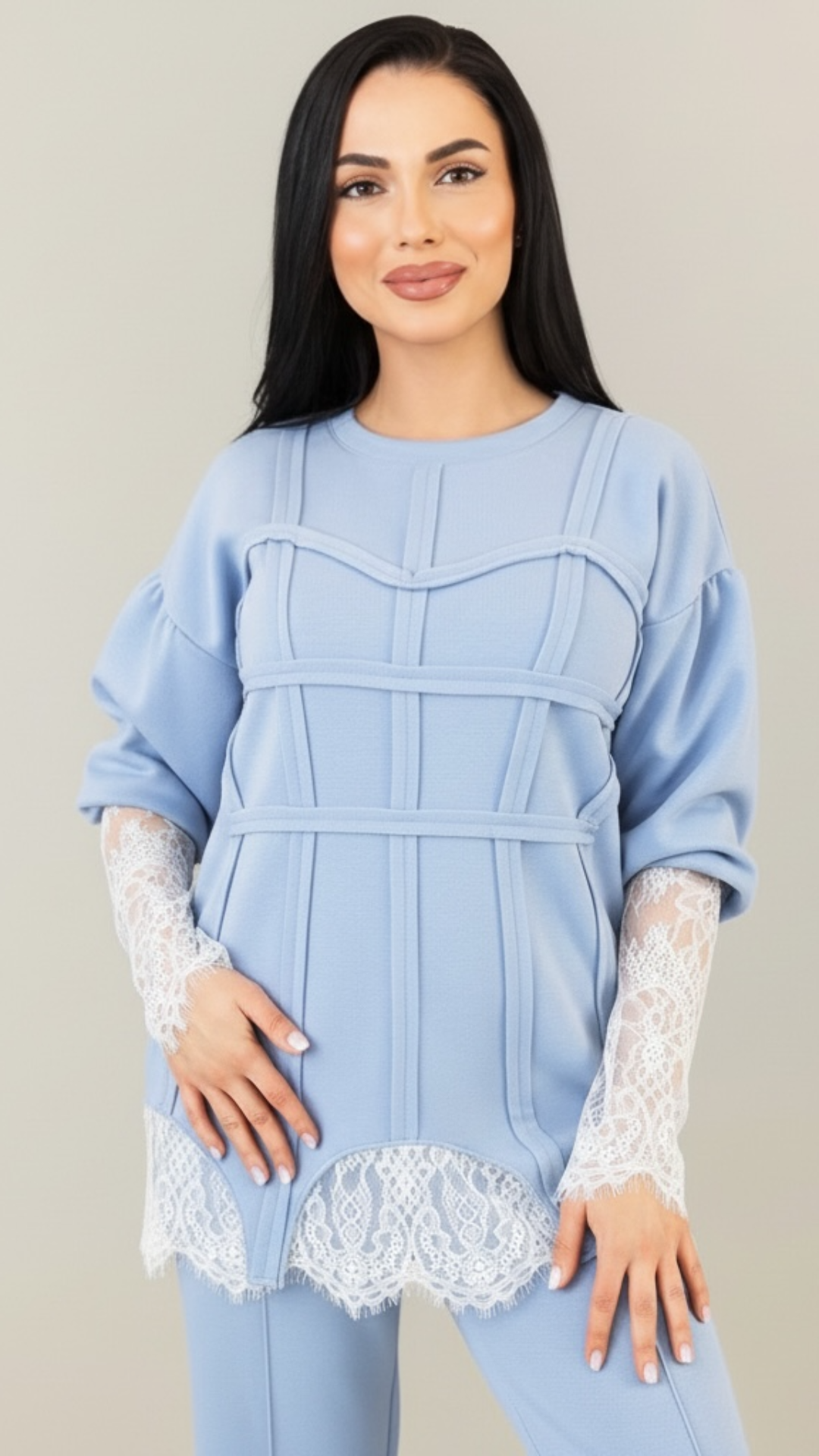 Trening dama bleu cu bandaje tip corset si dantela chantilly