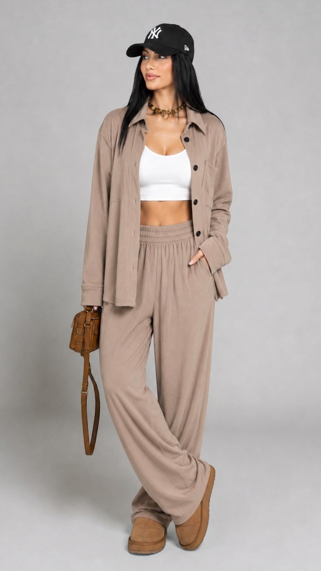 Trening dama cappuccino format din jacheta tip camasa oversize si pantaloni largi