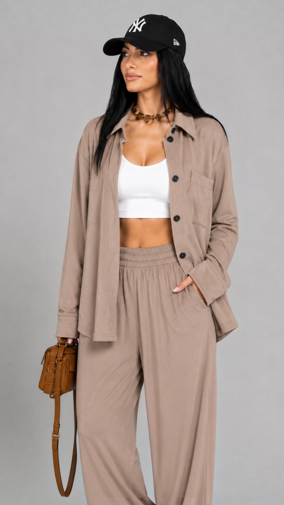 Trening dama cappuccino format din jacheta tip camasa oversize si pantaloni largi