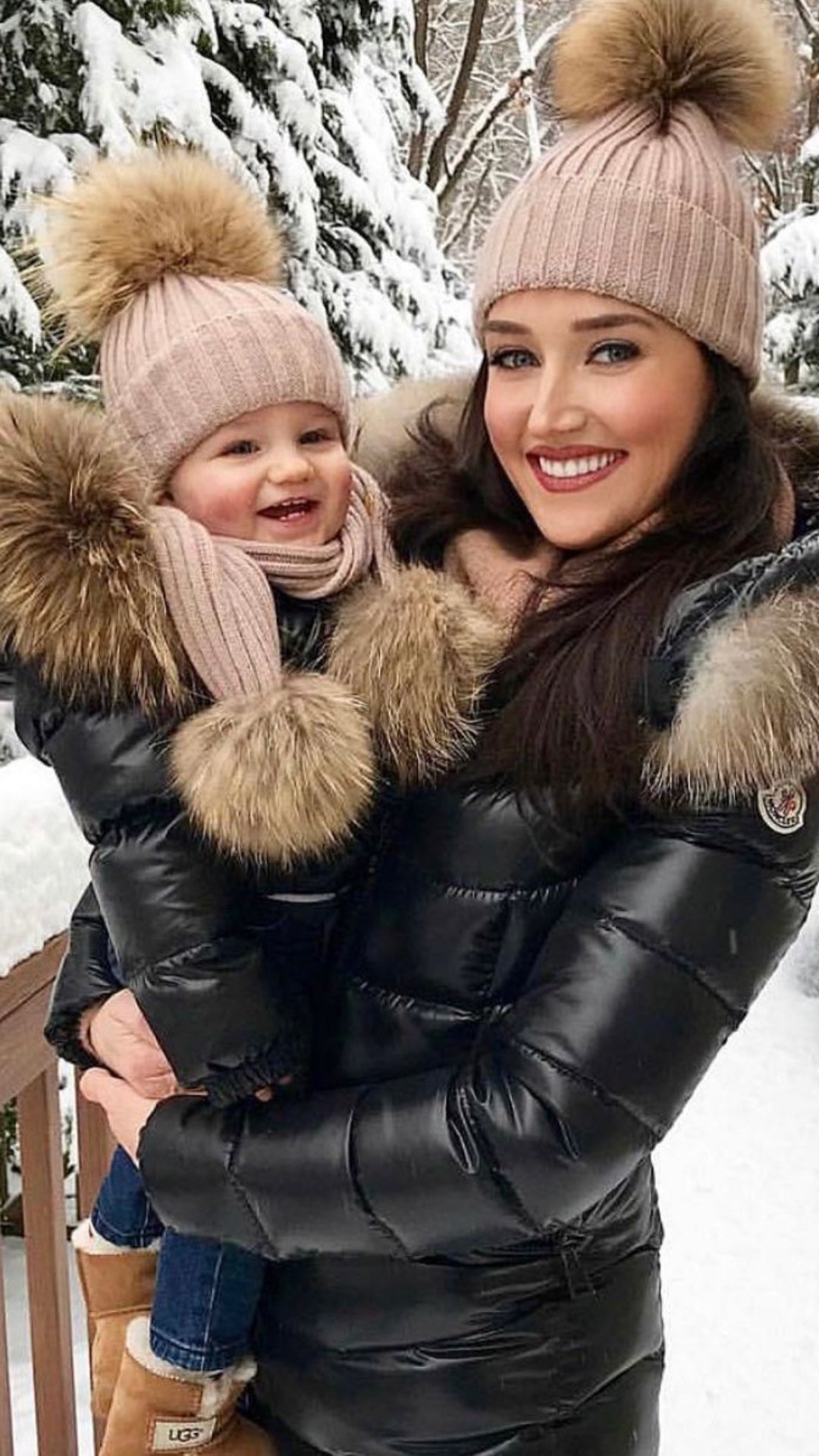Set fesuri din tricot mama copil cu mot blana naturala - Creamy