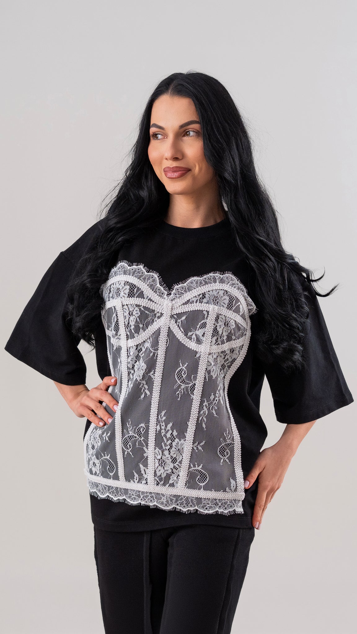 Tricou dama negru din bumbac premium cu corset din dantela